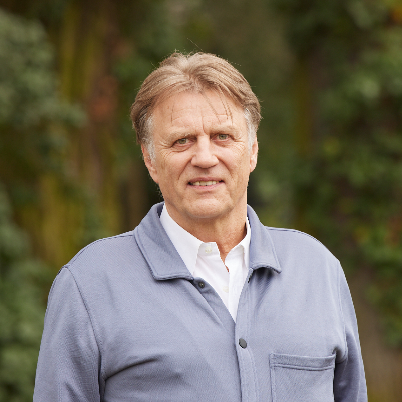  Dirk Klingebiel